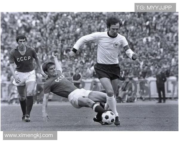 足球明星激情奔袭苏联赛场精彩瞬间回顾视频分享