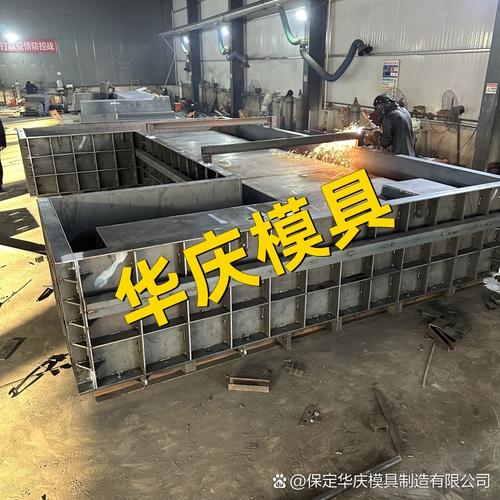 在石油开采与加工行业,集油池模具是不可或缺的利器